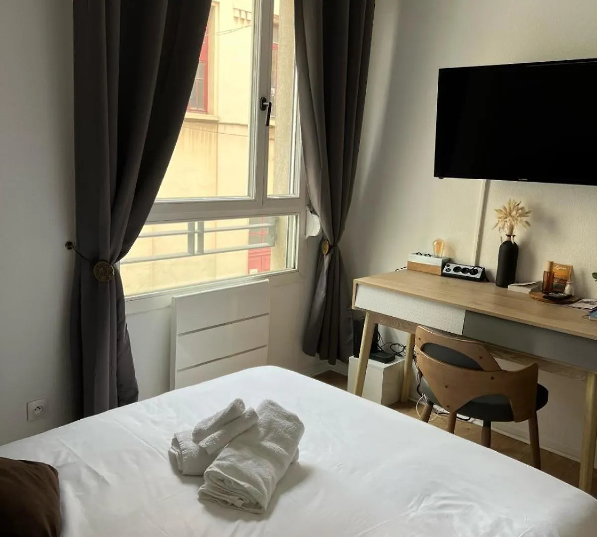 Studio Le Central 350 M De Gare Lyon Part-Dieu, Navette Stade Et Arena ,Eurexpo Aeroport- Bus Direct Centre Ville 0*,